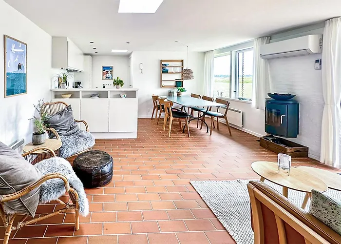 Holiday home Gorgeous In With Wifi *
